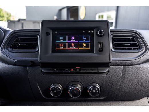 Renault Master T35 dCi 135 | L2H2 | Navi | Imperiaal | Ladder | LED | PDC | Euro 6 ActivLease financial lease