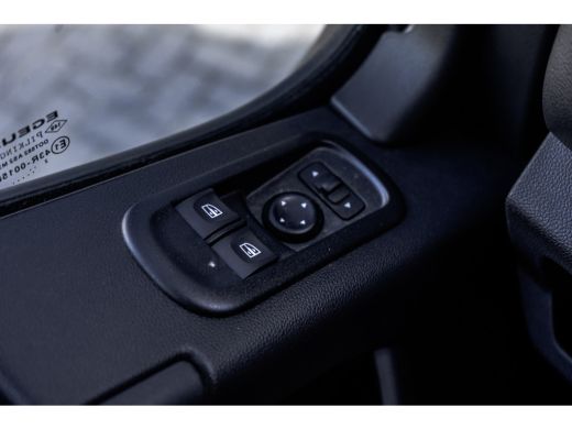 Renault Master T35 dCi 135 | L2H2 | Navi | Imperiaal | Ladder | LED | PDC | Euro 6 ActivLease financial lease