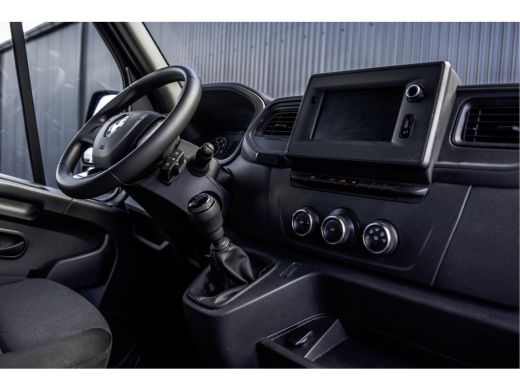 Renault Master T35 dCi 135 | L2H2 | Navi | Imperiaal | Ladder | LED | PDC | Euro 6 ActivLease financial lease