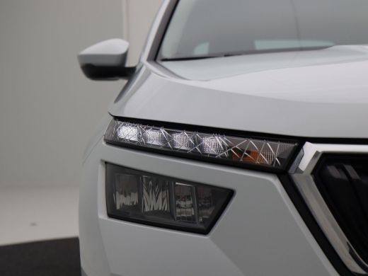 Skoda Kamiq 1.0 TSi 110 Pk Automaat Ambition | LED | Camera | Carplay | Parkeersensoren | Climate | Stoel Ver... ActivLease financial lease