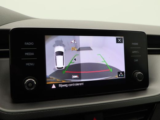 Skoda Kamiq 1.0 TSi 110 Pk Automaat Ambition | LED | Camera | Carplay | Parkeersensoren | Climate | Stoel Ver... ActivLease financial lease