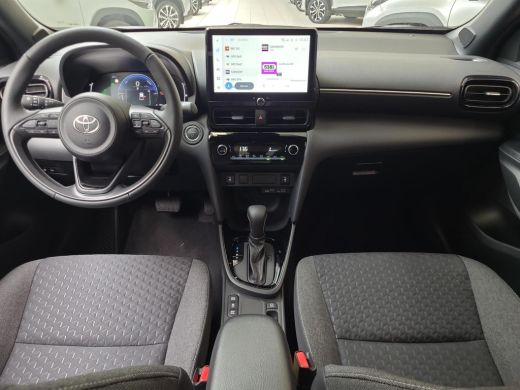 Toyota Yaris Cross 1.5 Hybrid 115 Dynamic | Apple CarPlay | Parkeersensoren | Stuur/Ruit verwarming | Rijklaarprijs ... ActivLease financial lease
