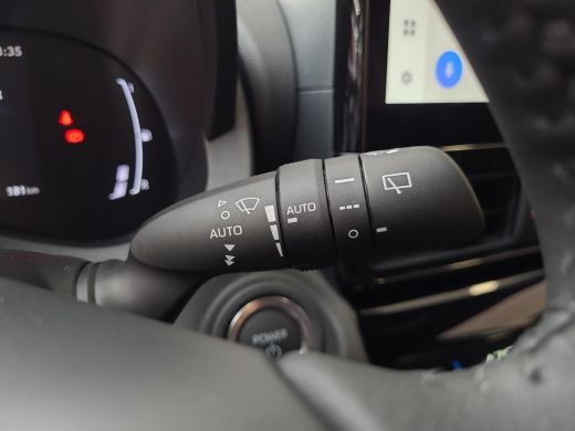 Toyota Yaris Cross 1.5 Hybrid 115 Dynamic | Apple CarPlay | Parkeersensoren | Stuur/Ruit verwarming | Rijklaarprijs ... ActivLease financial lease