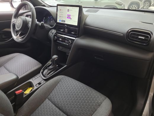 Toyota Yaris Cross 1.5 Hybrid 115 Dynamic | Apple CarPlay | Parkeersensoren | Stuur/Ruit verwarming | Rijklaarprijs ... ActivLease financial lease