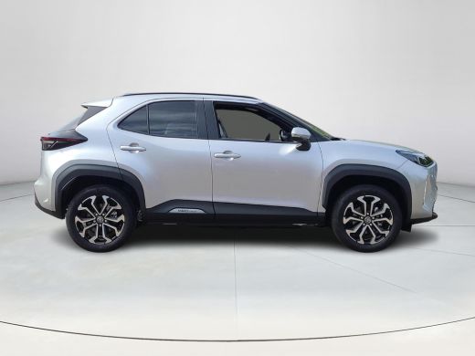 Toyota Yaris Cross 1.5 Hybrid 115 Dynamic | Apple CarPlay | Parkeersensoren | Stuur/Ruit verwarming | Rijklaarprijs ... ActivLease financial lease