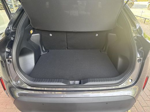 Toyota Yaris Cross 1.5 Hybrid 130 Dynamic | Nieuw | 06-10141018 Voor meer informatie ActivLease financial lease