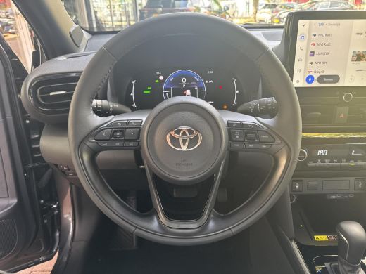 Toyota Yaris Cross 1.5 Hybrid 130 Dynamic | Nieuw | 06-10141018 Voor meer informatie ActivLease financial lease