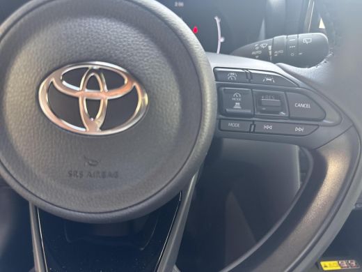 Toyota Yaris Cross 1.5 Hybrid 130 Dynamic | Nieuw | 06-10141018 Voor meer informatie ActivLease financial lease