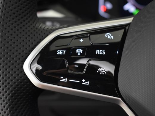 Volkswagen Arteon 1.4 TSI eHybrid R-Line Business+ 218pk | Dodehoekdectie | Trekhaak | Navigatie | 360 camera | Ada... ActivLease financial lease