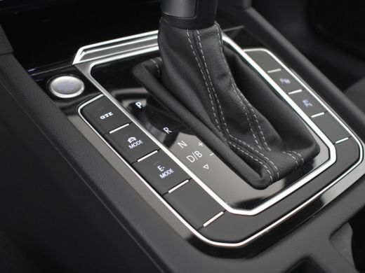 Volkswagen Arteon 1.4 TSI eHybrid R-Line Business+ 218pk | Dodehoekdectie | Trekhaak | Navigatie | 360 camera | Ada... ActivLease financial lease