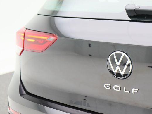 Volkswagen Golf 1.0 eTSi 110 Pk Automaat Life | Adaptive Cruise | Climate | Parkeersensoren | Navigatie | Carplay... ActivLease financial lease