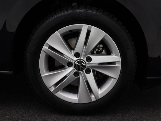 Volkswagen Golf 1.0 eTSi 110 Pk Automaat Life | Adaptive Cruise Control | Climate Control | Parkeersensoren | Nav... ActivLease financial lease