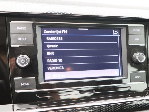 Volkswagen Polo 1.0 TSi Life | Adaptive Cruise | Carplay | Camera | Sensoren | Airco | Digitaal Dashboard | 15 In... ActivLease financial lease