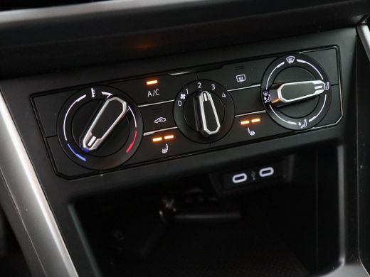 Volkswagen Polo 1.0 TSi Life | Adaptive Cruise | Carplay | Camera | Sensoren | Airco | Digitaal Dashboard | 15 In... ActivLease financial lease