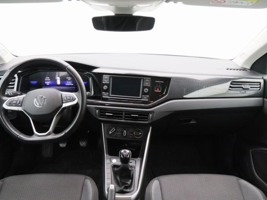 Volkswagen Polo 1.0 TSi Life | Adaptive Cruise | Carplay | Camera | Sensoren | Airco | Digitaal Dashboard | 15 In... ActivLease financial lease