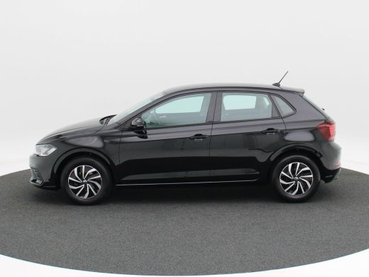 Volkswagen Polo 1.0 TSi Life | Adaptive Cruise | Carplay | Camera | Sensoren | Airco | Digitaal Dashboard | 15 In... ActivLease financial lease