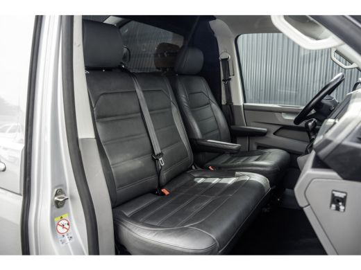 Volkswagen Transporter TDI L2H1 | Automaat | 199PK | CarPlay | Navi | LED | Cruise | Airco | PDC | Euro 6 ActivLease financial lease