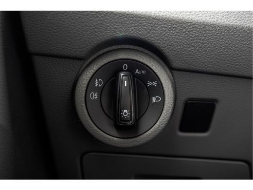 Volkswagen Transporter TDI L2H1 | Automaat | 199PK | CarPlay | Navi | LED | Cruise | Airco | PDC | Euro 6 ActivLease financial lease