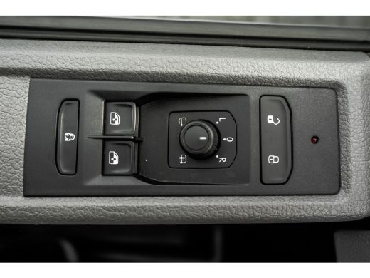 Volkswagen Transporter TDI L2H1 | Automaat | 199PK | CarPlay | Navi | LED | Cruise | Airco | PDC | Euro 6 ActivLease financial lease