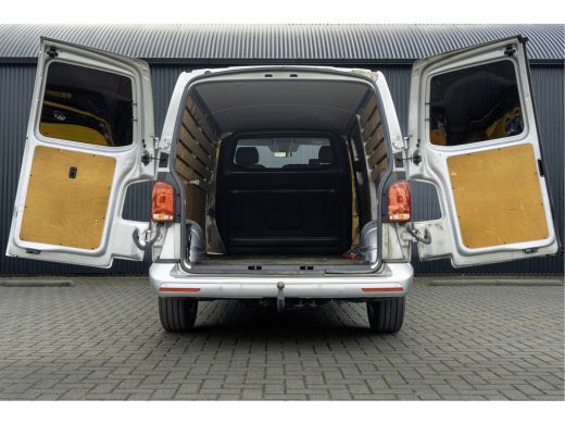 Volkswagen Transporter TDI L2H1 | Automaat | 199PK | CarPlay | Navi | LED | Cruise | Airco | PDC | Euro 6 ActivLease financial lease