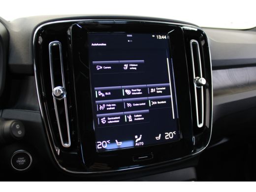 Volvo  XC40 T5 262PK Plug-In Hybrid Ultimate Bright | 360º | Adap Cruise. | HK Audio | Blis | Panoramadak  | ... ActivLease financial lease