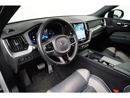 Volvo  XC60 2.0 Recharge T6 AWD R-Design | Panoramadak | 360 Camera | Memory | Harman/Kardon ActivLease financial lease