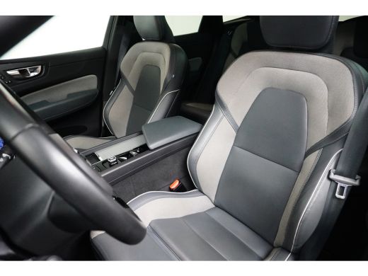 Volvo  XC60 2.0 Recharge T6 AWD R-Design | Panoramadak | 360 Camera | Memory | Harman/Kardon ActivLease financial lease