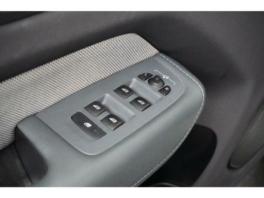Volvo  XC60 2.0 Recharge T6 AWD R-Design | Panoramadak | 360 Camera | Memory | Harman/Kardon ActivLease financial lease