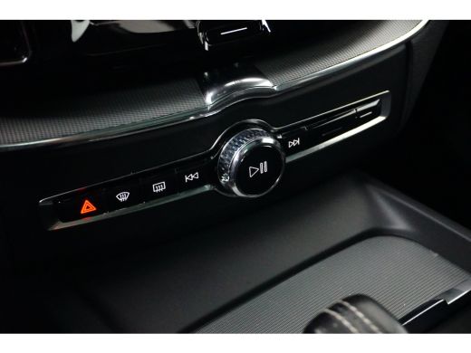 Volvo  XC60 2.0 Recharge T6 AWD R-Design | Panoramadak | 360 Camera | Memory | Harman/Kardon ActivLease financial lease