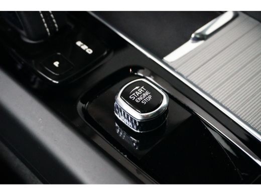 Volvo  XC60 2.0 Recharge T6 AWD R-Design | Panoramadak | 360 Camera | Memory | Harman/Kardon ActivLease financial lease