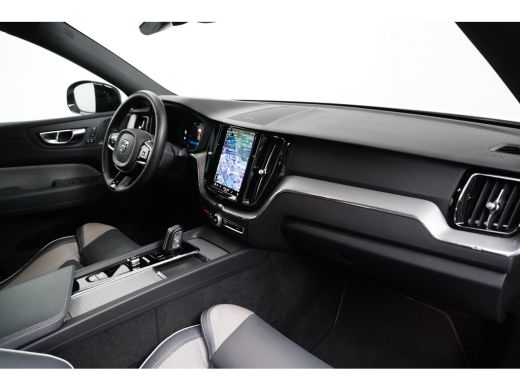 Volvo  XC60 2.0 Recharge T6 AWD R-Design | Panoramadak | 360 Camera | Memory | Harman/Kardon ActivLease financial lease