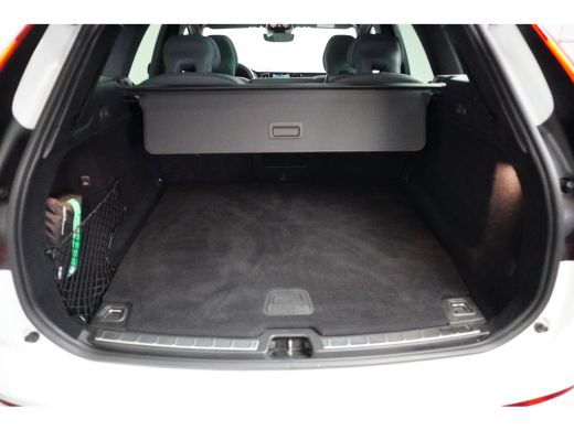 Volvo  XC60 2.0 Recharge T6 AWD R-Design | Panoramadak | 360 Camera | Memory | Harman/Kardon ActivLease financial lease