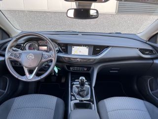 Opel Insignia Sports Tourer 1.5 Turbo 140pk/H6/Trekhaak/ Apple Carplay/Lane Assist/Cruise