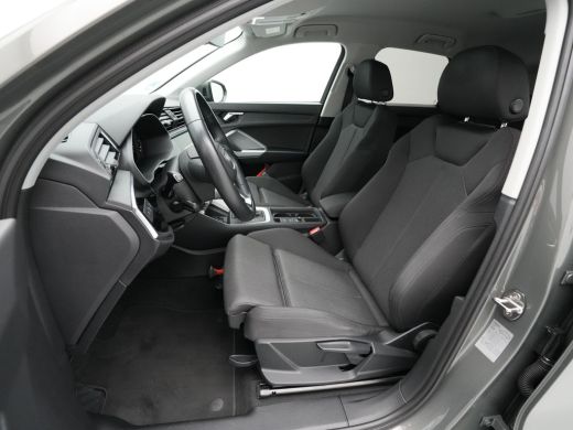 Audi Q3 45 TFSI e 245 pk S-tronic Advanced edition Navigatie Camera DAB Trekhaak 15 ActivLease financial lease