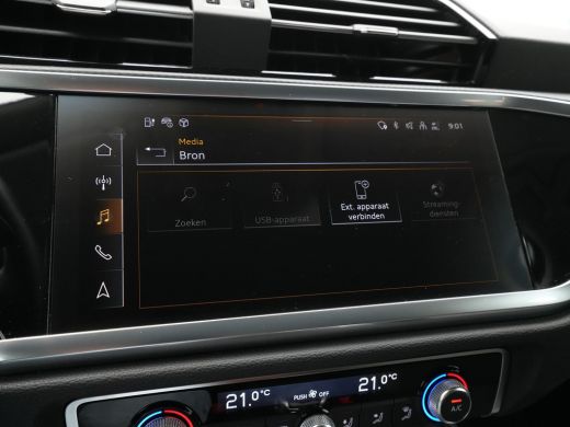 Audi Q3 45 TFSI e 245 pk S-tronic Advanced edition Navigatie Camera DAB Trekhaak 15 ActivLease financial lease