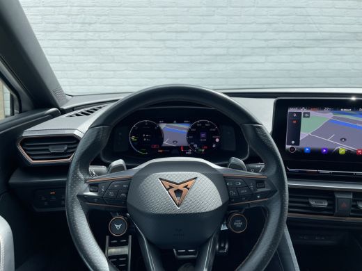 CUPRA Leon Sportstourer 1.4 e-Hybrid VZ Performance | Pano | Camera | CarPlay | ACC | LED | Keyless | 19 inch ActivLease financial lease
