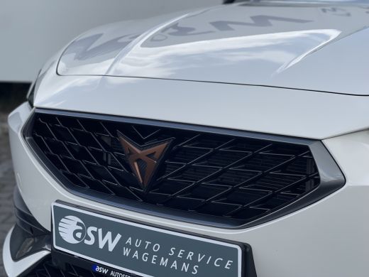 CUPRA Leon Sportstourer 1.4 e-Hybrid VZ Performance | Pano | Camera | CarPlay | ACC | LED | Keyless | 19 inch ActivLease financial lease