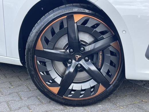 CUPRA Leon Sportstourer 1.4 e-Hybrid VZ Performance | Pano | Camera | CarPlay | ACC | LED | Keyless | 19 inch ActivLease financial lease