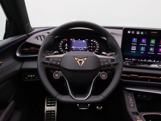 CUPRA Terramar 1.5 TSI e-Hybrid VZ Performance 272PK DSG matrix led, Leder, trekhaak, Sennheiser audio, 360gr. c... ActivLease financial lease