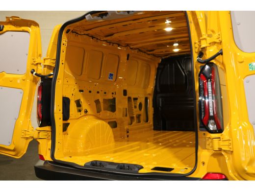 Ford E-Transit Custom 340 L2 H1 Trend 65 kWh (direct leverbaar) ActivLease financial lease