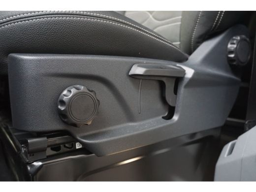 Ford Transit Custom 320 2.5 PHEV L2H1 Limited Black Platinum Dubbel Cabine | 5-Persoons | Drivers Assistance Pack Ult... ActivLease financial lease
