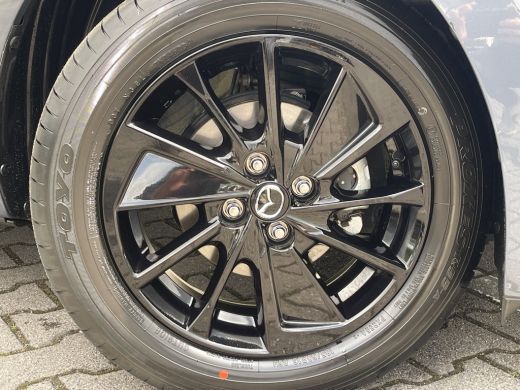 Mazda 2 1.5 e-SkyActiv-G 90 Homura | CarPlay | Camera | LED | DAB+ | Dodehoek | 16 inch ActivLease financial lease