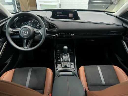 Mazda CX-30 2.0 e-SkyActiv-G M Hybrid Nagisa | 150pk | Camera | Leder | LED | Carplay | HUD ActivLease financial lease