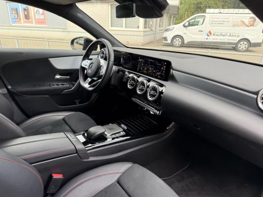 Mercedes-Benz A-Klasse 180 Aut. Sol. AMG Sport Sfeer Mood Light ActivLease financial lease