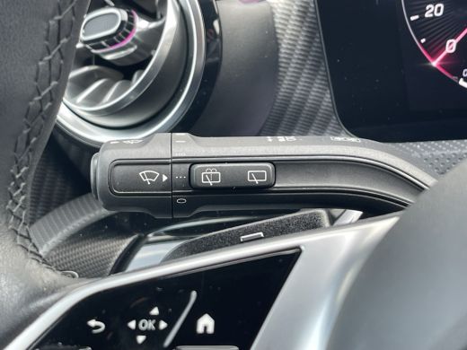 Mercedes-Benz A-Klasse 180 Luxury Line | Facelift | Pano | Ambiente | Camera | CarPlay | LED | Keyless | DAB+ ActivLease financial lease