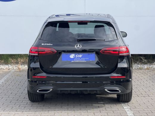 Mercedes-Benz B-Klasse 250 e AMG Line | Camera | MBUX | Ambient Light | DAB+ | LED | CarPlay ActivLease financial lease