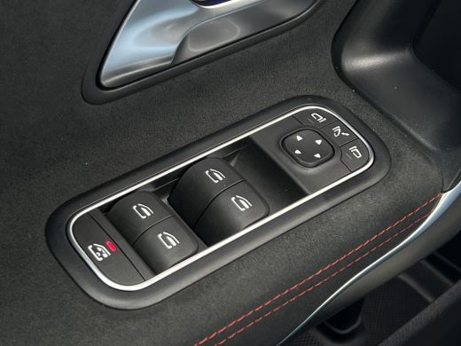 Mercedes-Benz CLA Shooting Brake 180 AMG | Night | Sfeerverlichting | Pano | Camera ActivLease financial lease