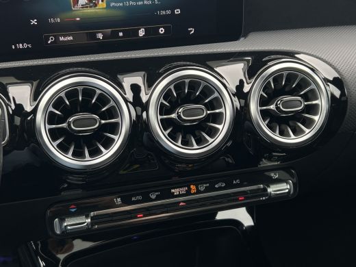 Mercedes-Benz CLA Shooting Brake 180 AMG | Night | Sfeerverlichting | Pano | Camera ActivLease financial lease