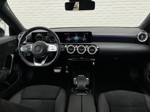 Mercedes-Benz CLA Shooting Brake 250 e Business Solution AMG | Trekhaak | CarPlay | Ambient Light | 360* Camera | L... ActivLease financial lease