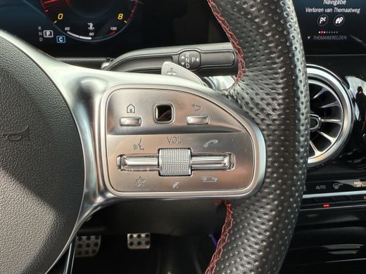 Mercedes-Benz GLB 200 Business Solution AMG | Pano | Trekhaak | ACC | 360* Camera | LED | DAB+ | 19 inch ActivLease financial lease